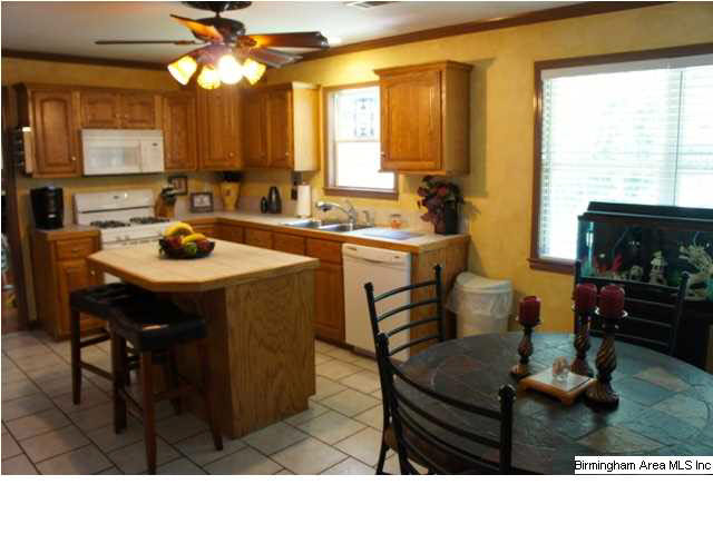 276 Foxley Road Anniston, AL 36205 - Photo 9 of 26