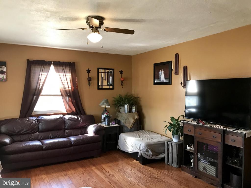 165 Icehouse Hill Road Stevens, PA 17578 - Photo 5 of 17 Gallery Image 5