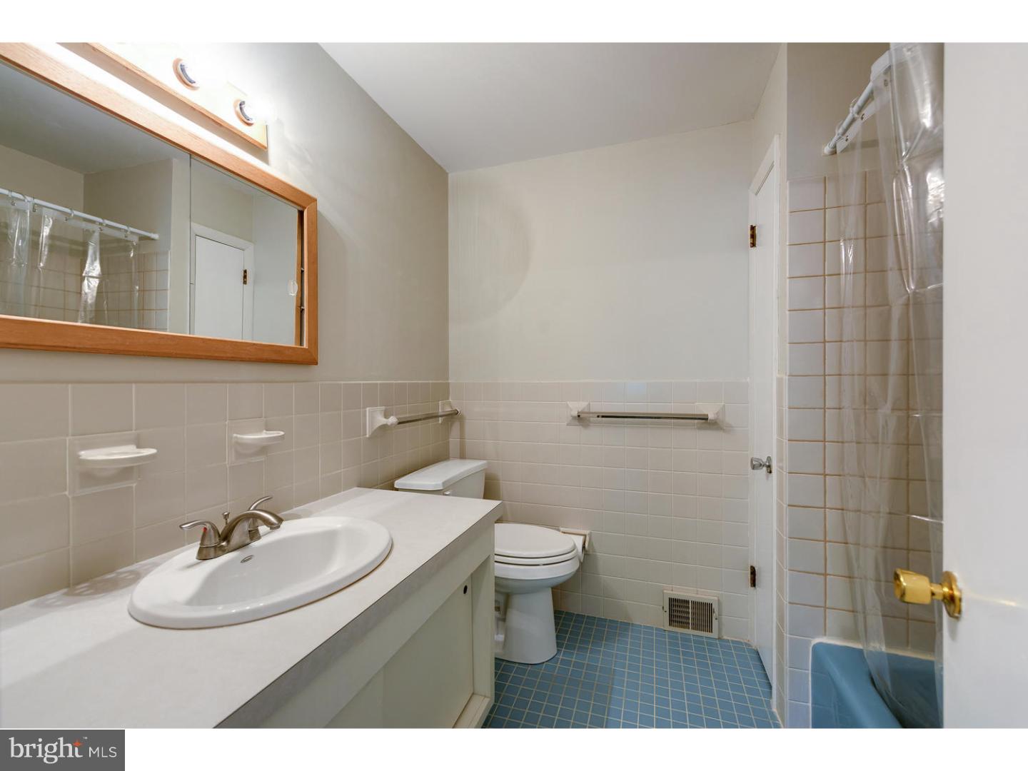 818 West King Road Malvern, PA 19355 - Photo 19 of 24 Bathroom