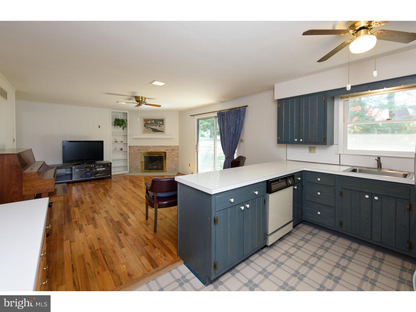 818 West King Road Malvern, PA 19355 - Photo 9 of 24 Kitchen