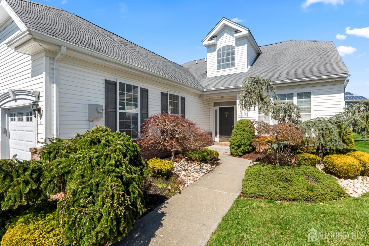 255 Spring Meadow Way Monroe Township, NJ 08831 - Photo 3 of 22