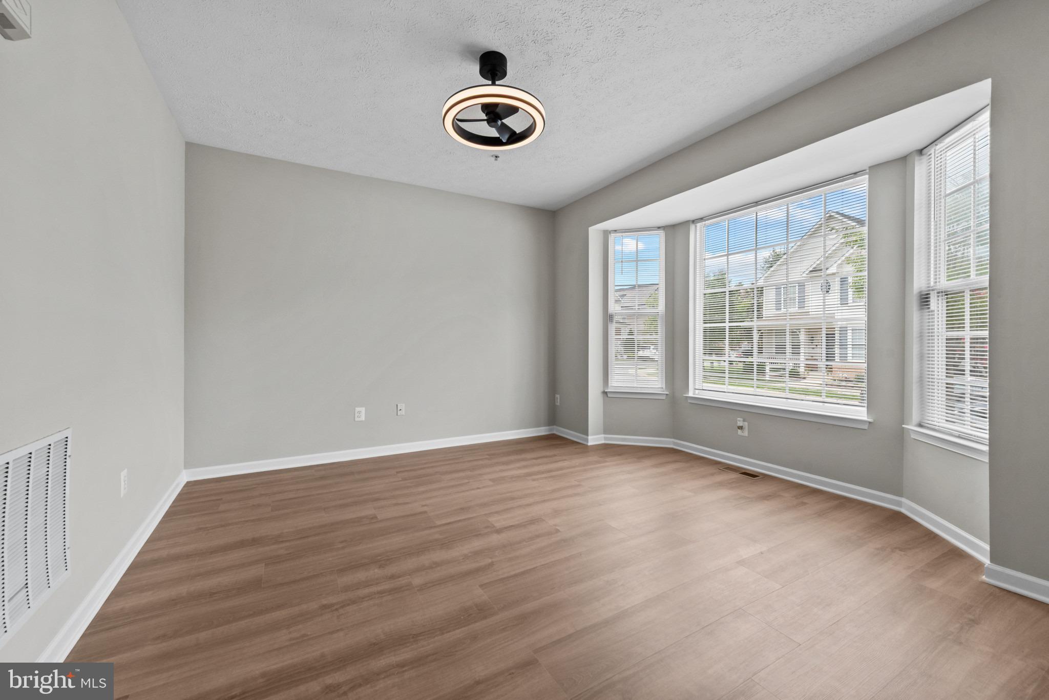 9661 Biggs Road Middle River, MD 21220 - Photo 6 of 42 Living Room