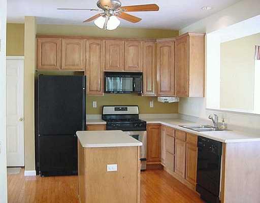 106 Brave Run Road Canonsburg, PA 15317 - Photo 3 of 8 Kitchen.