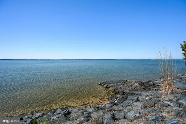 a view of an ocean