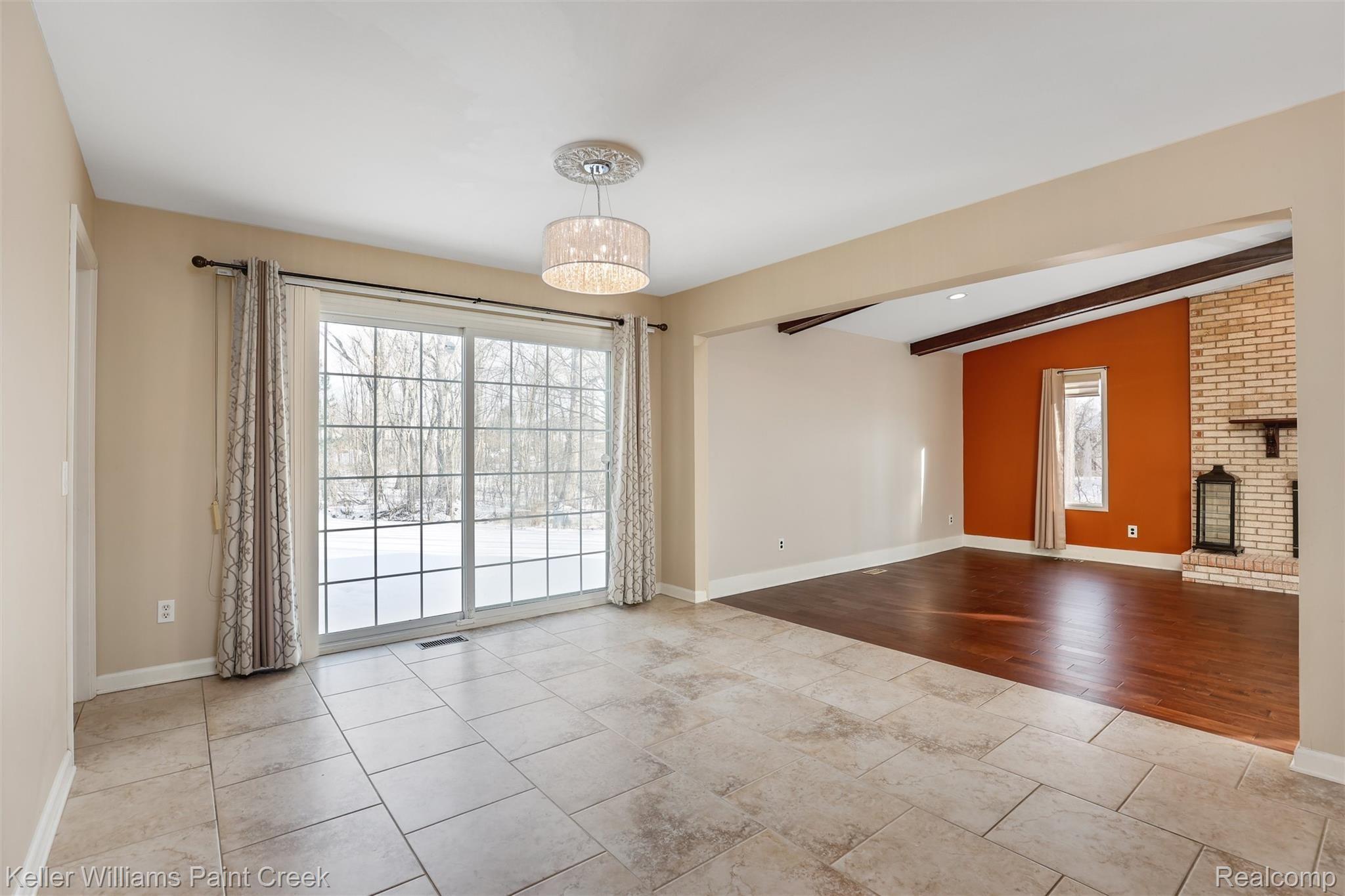 1886 Snowden Court Rochester, MI 48306 - Photo 13 of 41 Dining Area