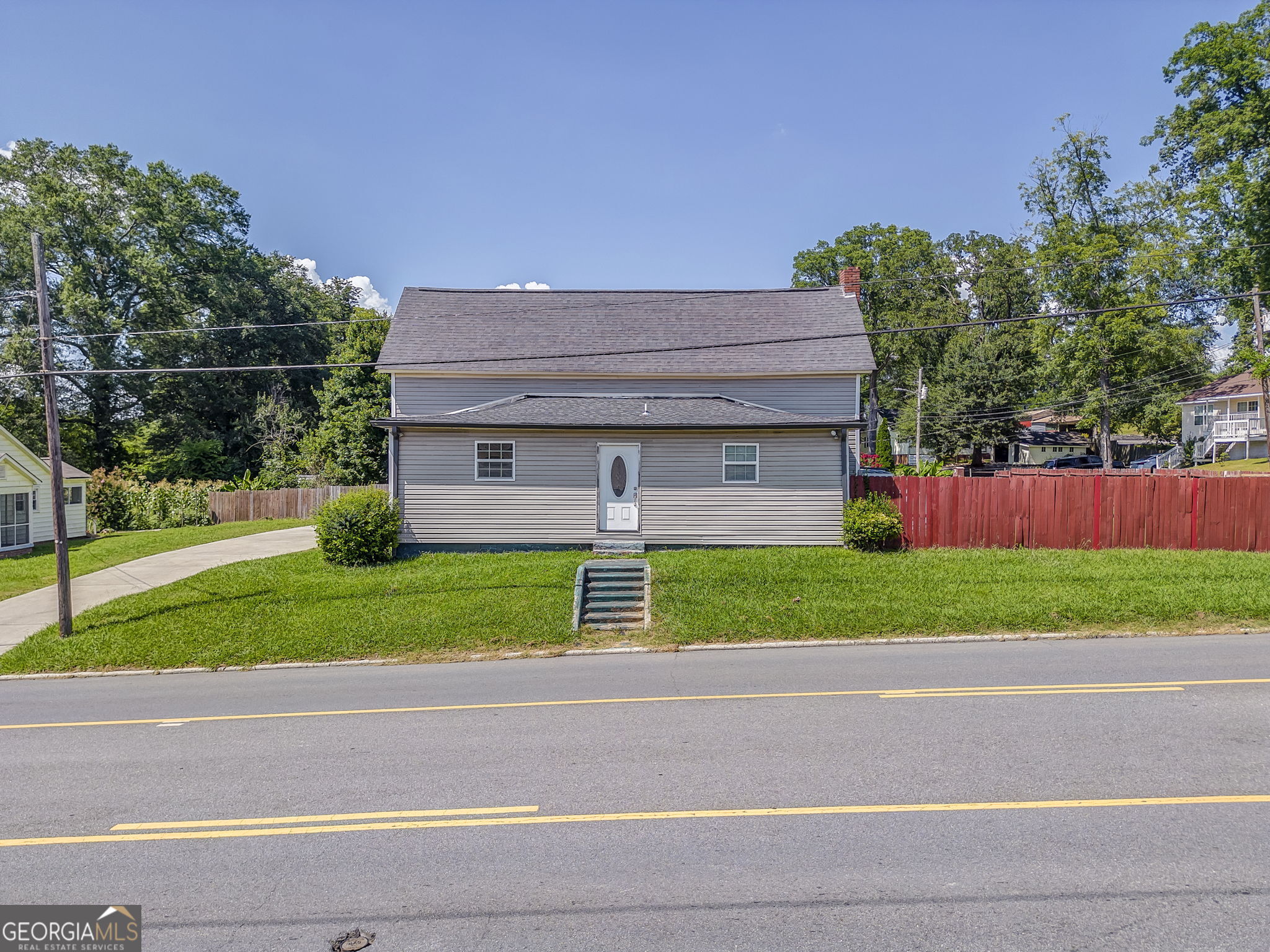 533 Underwood Street Dalton, GA 30721 - Photo 6 of 56 a view of backyard with green space