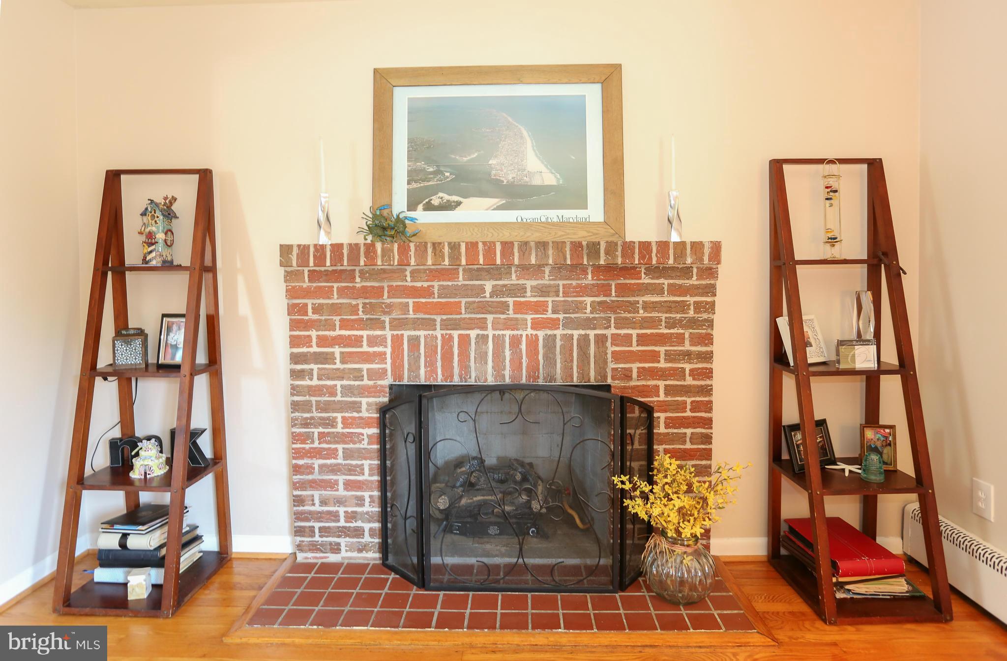 4013 High Point Road Ellicott City, MD 21042 - Photo 11 of 30 a brick building with a rug