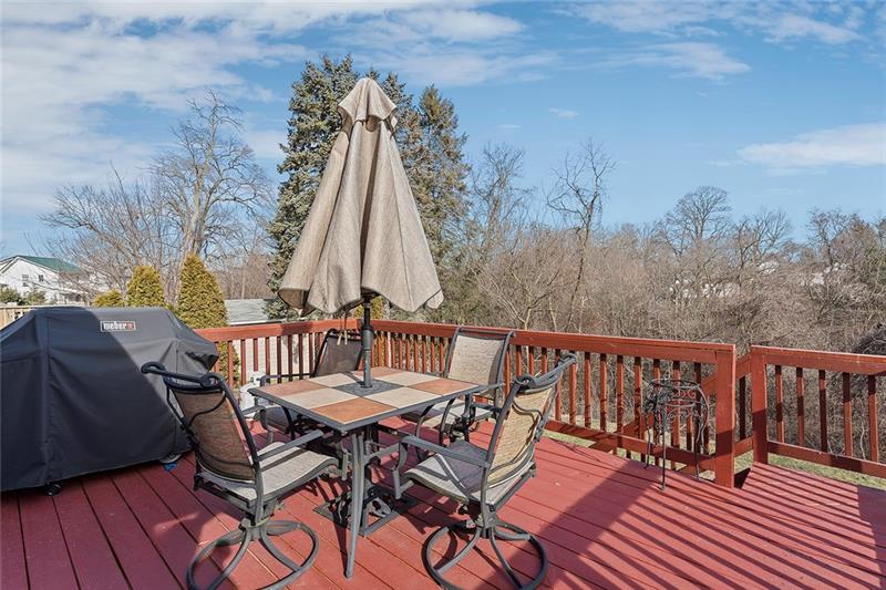 1831 Devonshire Road Coraopolis, PA 15108 - Photo 20 of 23 Gallery Image 20