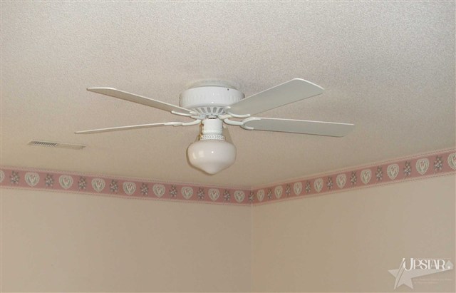 420 Ruth Street Huntington, IN 46750 - Photo 8 of 10 Gallery Image 8