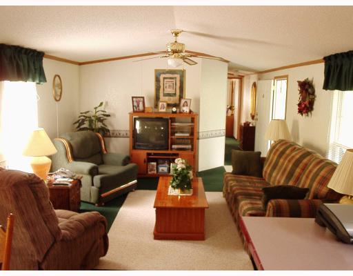 Macedonia Road Holbrook, PA 15341 - Photo 6 of 6 Living Room.