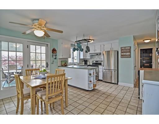 32 Rome Avenue Bellingham, MA 02019 - Photo 9 of 30