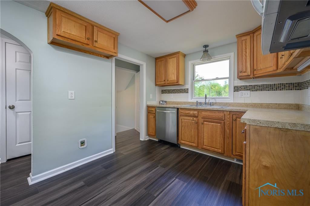 5901 Meade Road Sylvania, OH 43560 - Photo 2 of 17 Gallery Image 2