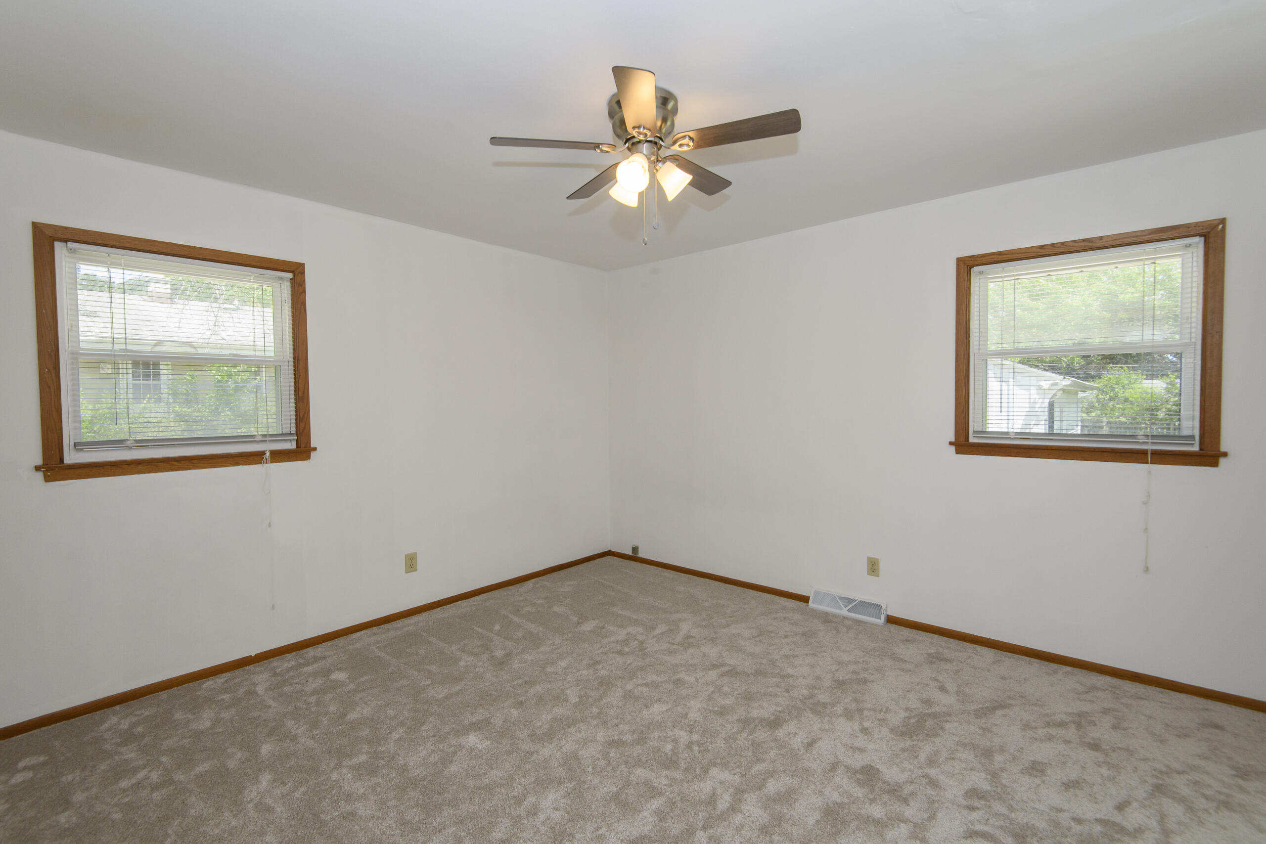 7016 North 86th Street Milwaukee, WI 53224 - Photo 12 of 40 Primary bedroom