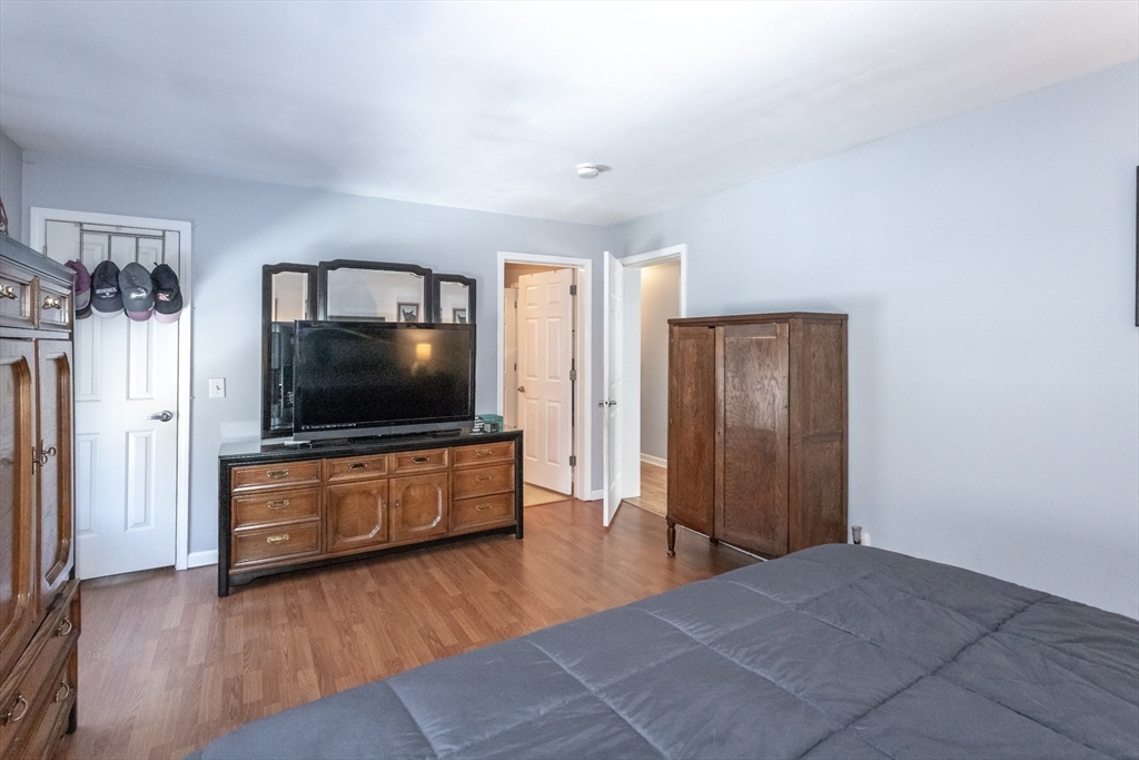 497 Riverside Drive Northampton, MA 01062 - Photo 23 of 41