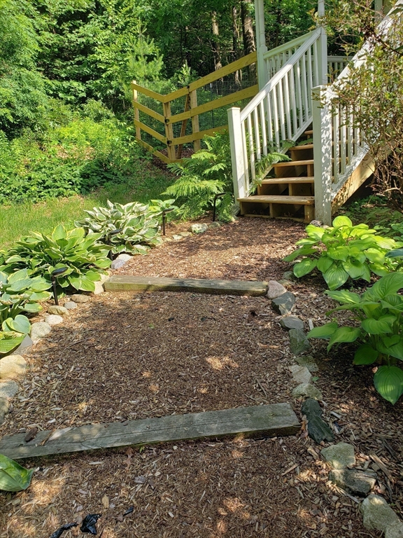 497 Riverside Drive Northampton, MA 01062 - Photo 35 of 41