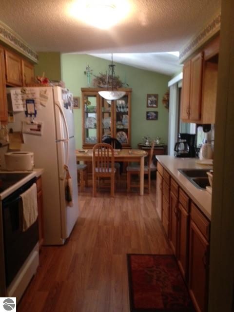 3756 West Wing Road Mount Pleasant, MI 48858 - Photo 20 of 25 1791858-19.JPG