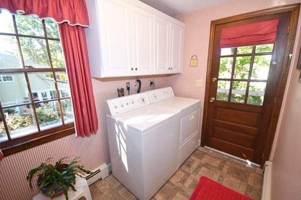 12 Bradley Road Andover, MA 01810 - Photo 17 of 29 Gallery Image 17