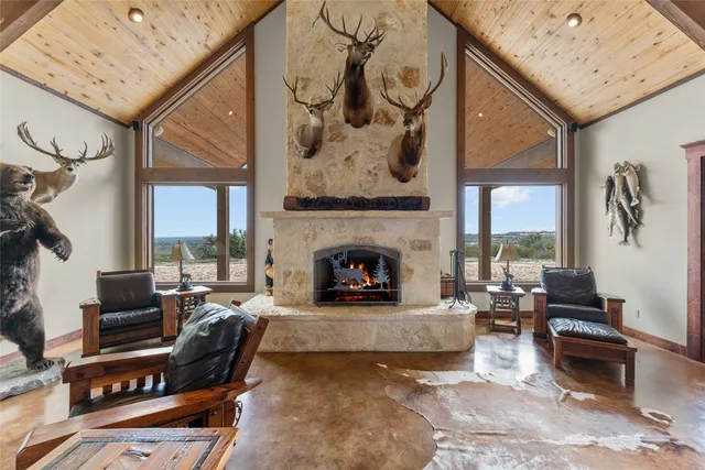 $5,950,000 | 1585 Kc 213, Menard, TX 76859
