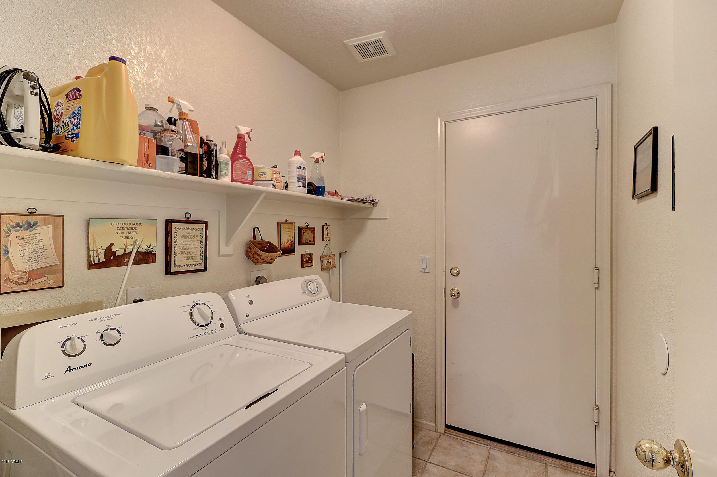 2101 East Escuda Road Phoenix, AZ 85024 - Photo 20 of 31 a utility room with dryer and washer