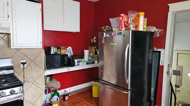 $275,000 | 1801 Brown Avenue, Evanston, IL 60201