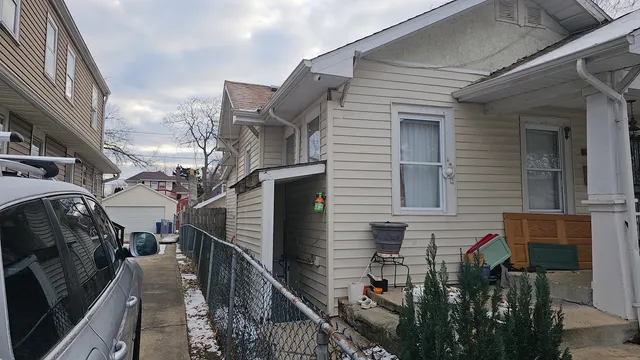 $275,000 | 1801 Brown Avenue, Evanston, IL 60201