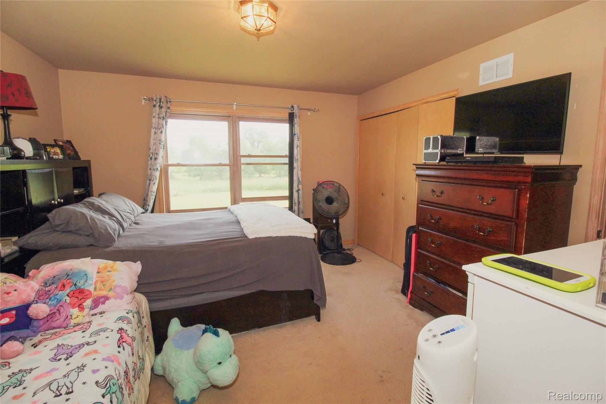 7412 Ross Road Almont, MI 48003 - Photo 16 of 44 Master Bedroom (2).jpg