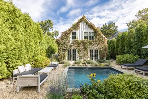 72 Hempstead Street, Sag Harbor, NY 11963