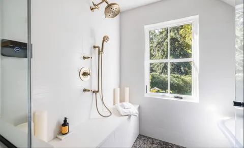 72 Hempstead Street, Sag Harbor, NY 11963