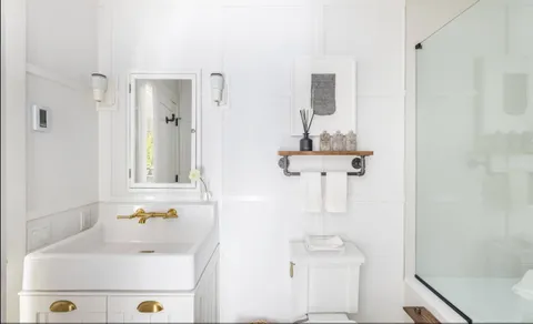 72 Hempstead Street, Sag Harbor, NY 11963