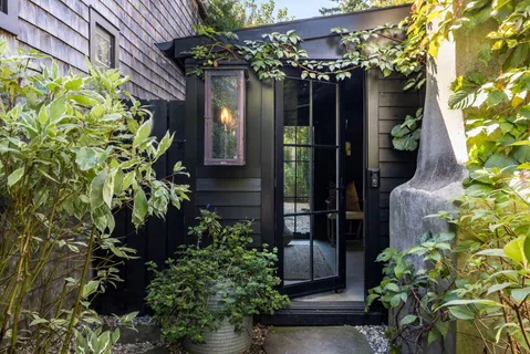 72 Hempstead Street, Sag Harbor, NY 11963