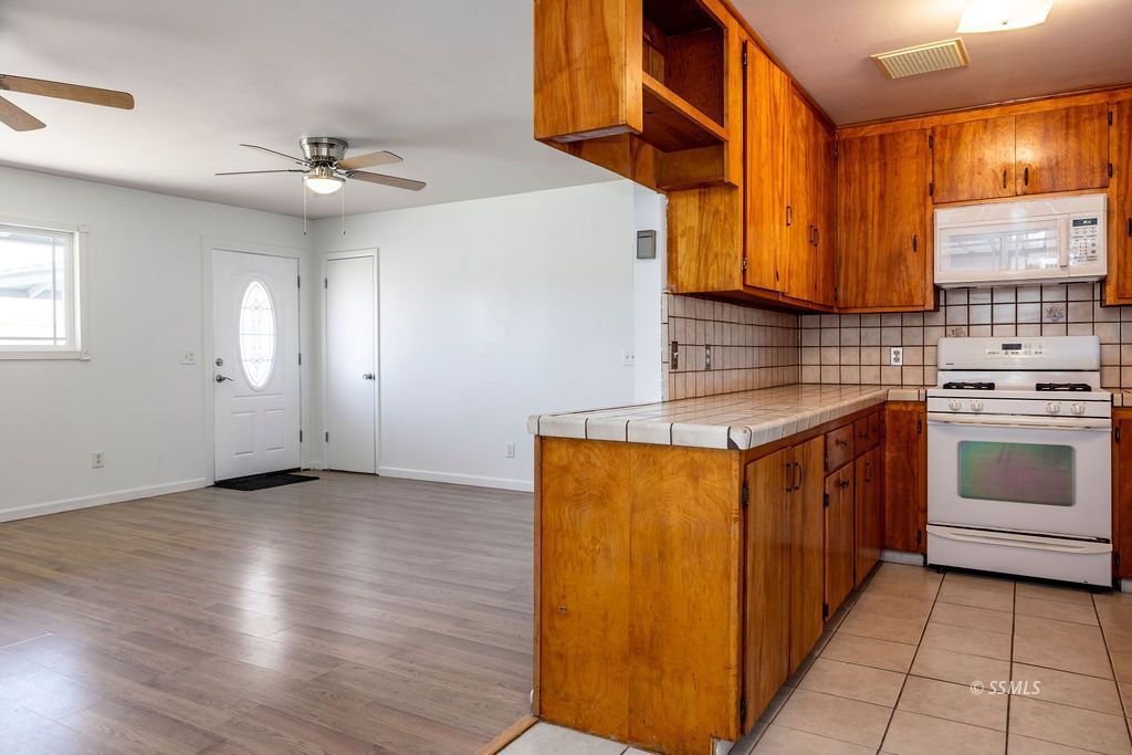 1200 West Benson Avenue Ridgecrest, CA 93555 - Photo 9 of 40 Gallery Image 9