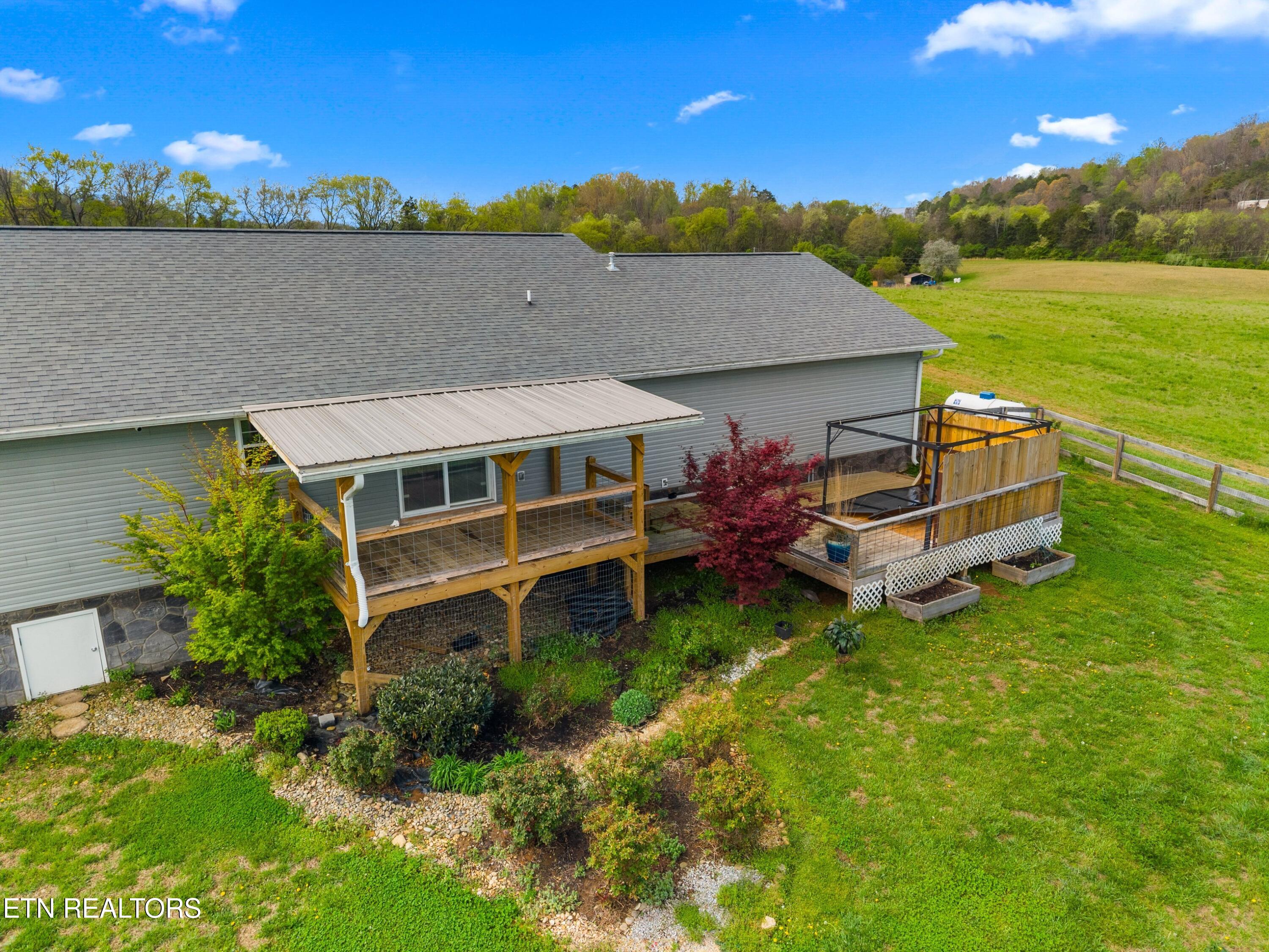 1159 Camellia Road Newport, TN 37821 - Photo 14 of 45 036-1159CamelliaRoad-Newport-TN-37821-SM