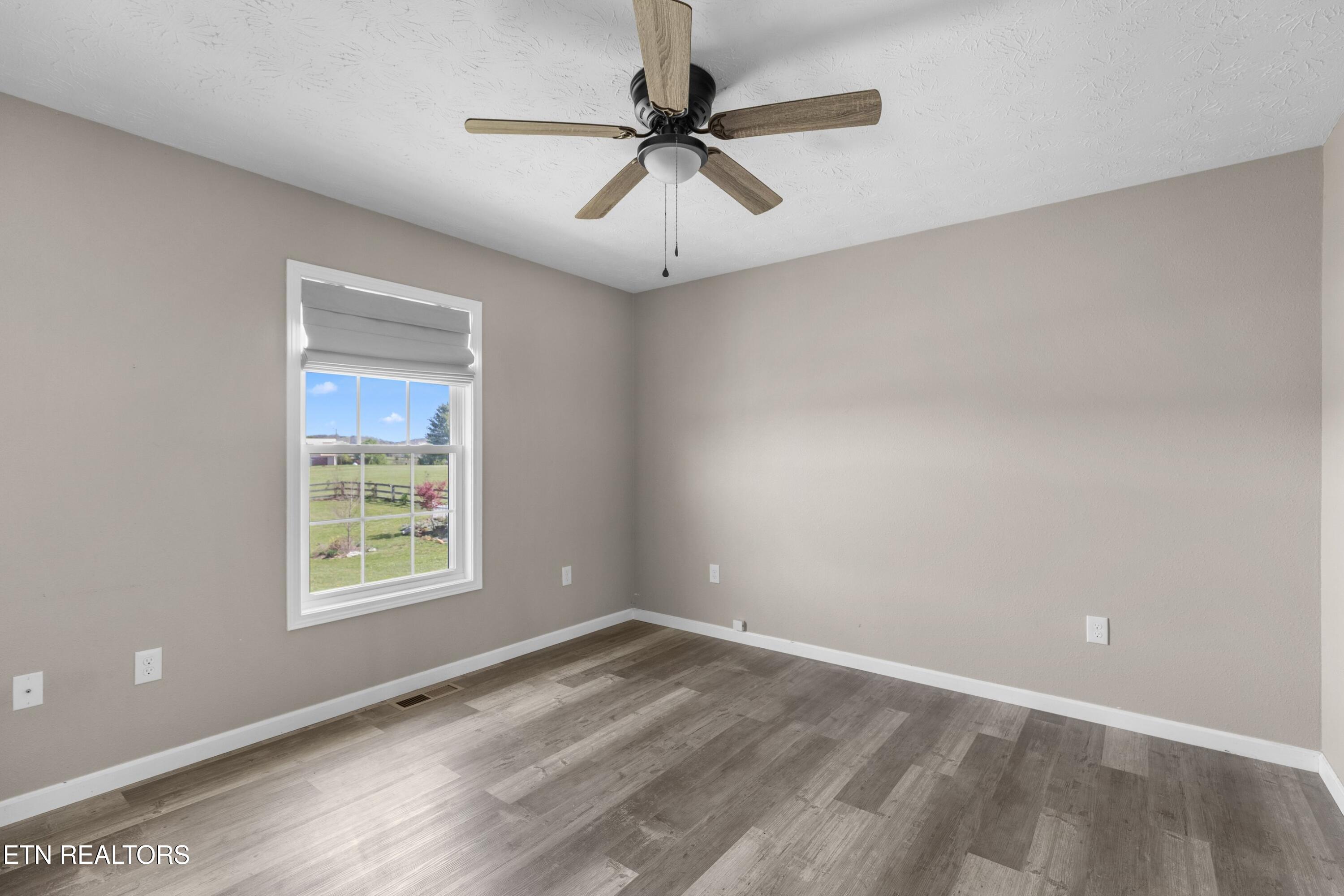 1159 Camellia Road Newport, TN 37821 - Photo 37 of 45 021-1159CamelliaRoad-Newport-TN-37821-SM