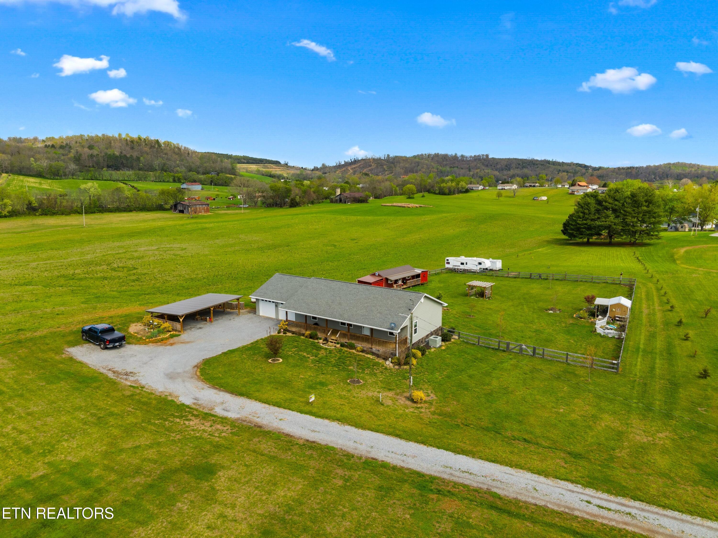 1159 Camellia Road Newport, TN 37821 - Photo 10 of 45 044-1159CamelliaRoad-Newport-TN-37821-SM