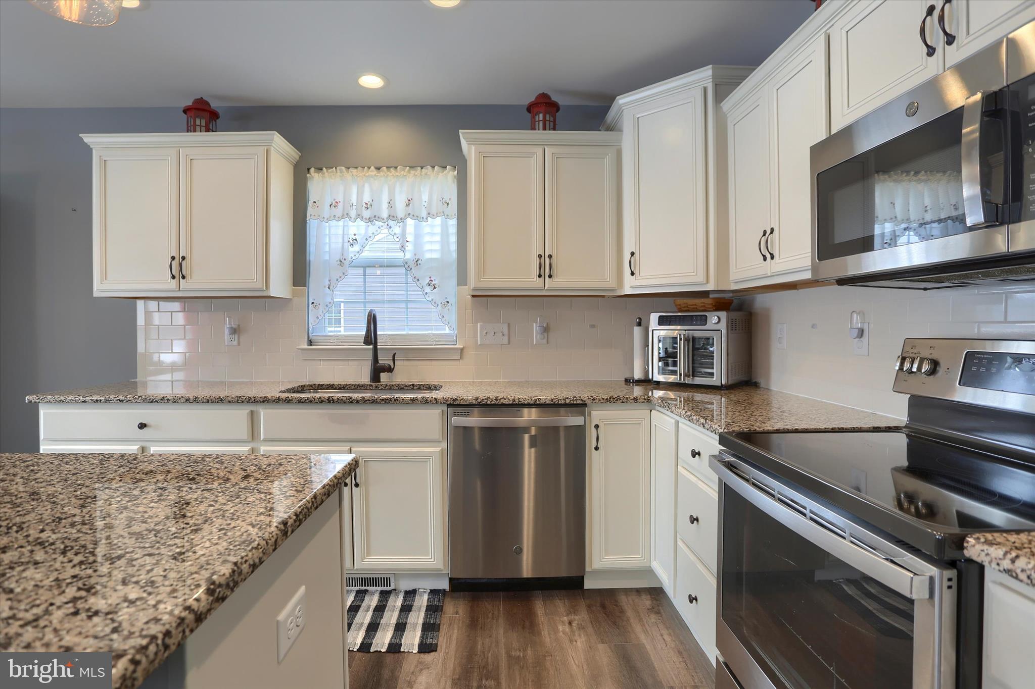 506 Granite Run Carlisle, PA 17015 - Photo 11 of 55