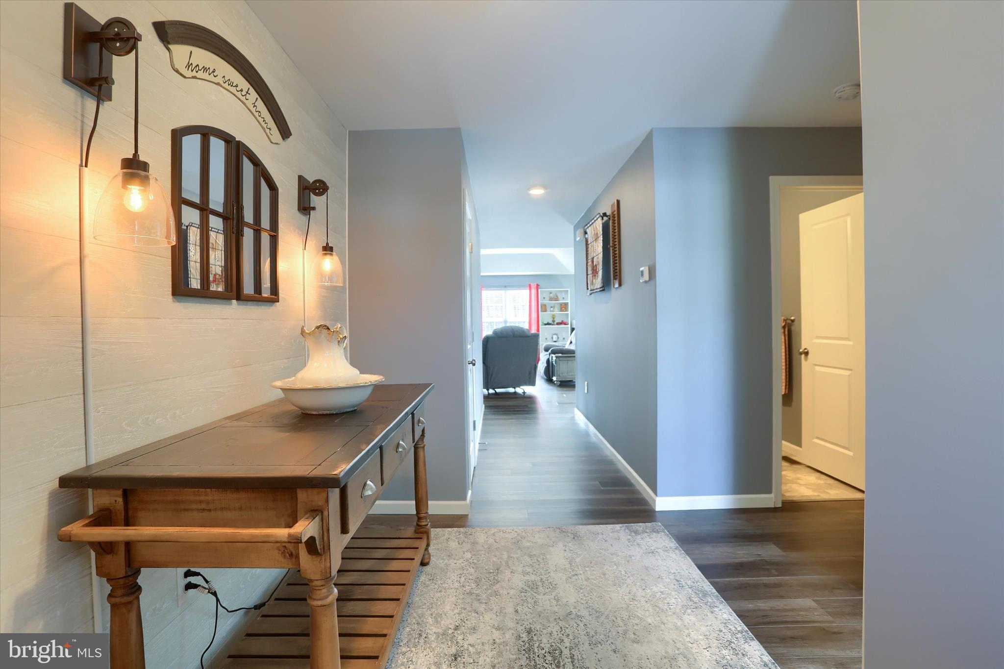 506 Granite Run Carlisle, PA 17015 - Photo 5 of 55