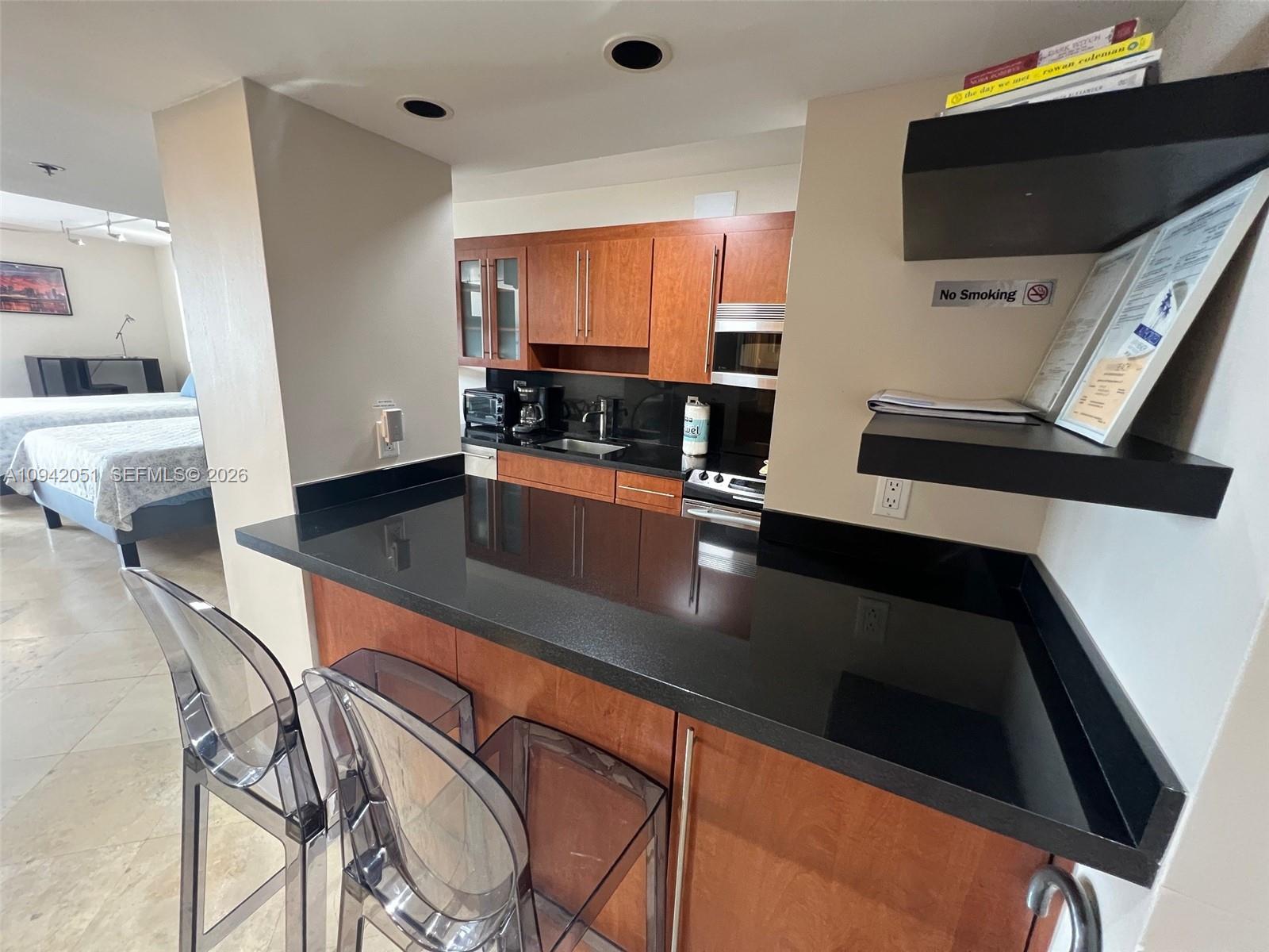 100 Lincoln Road, Unit 716 Miami Beach, FL 33139 - Photo 11 of 40