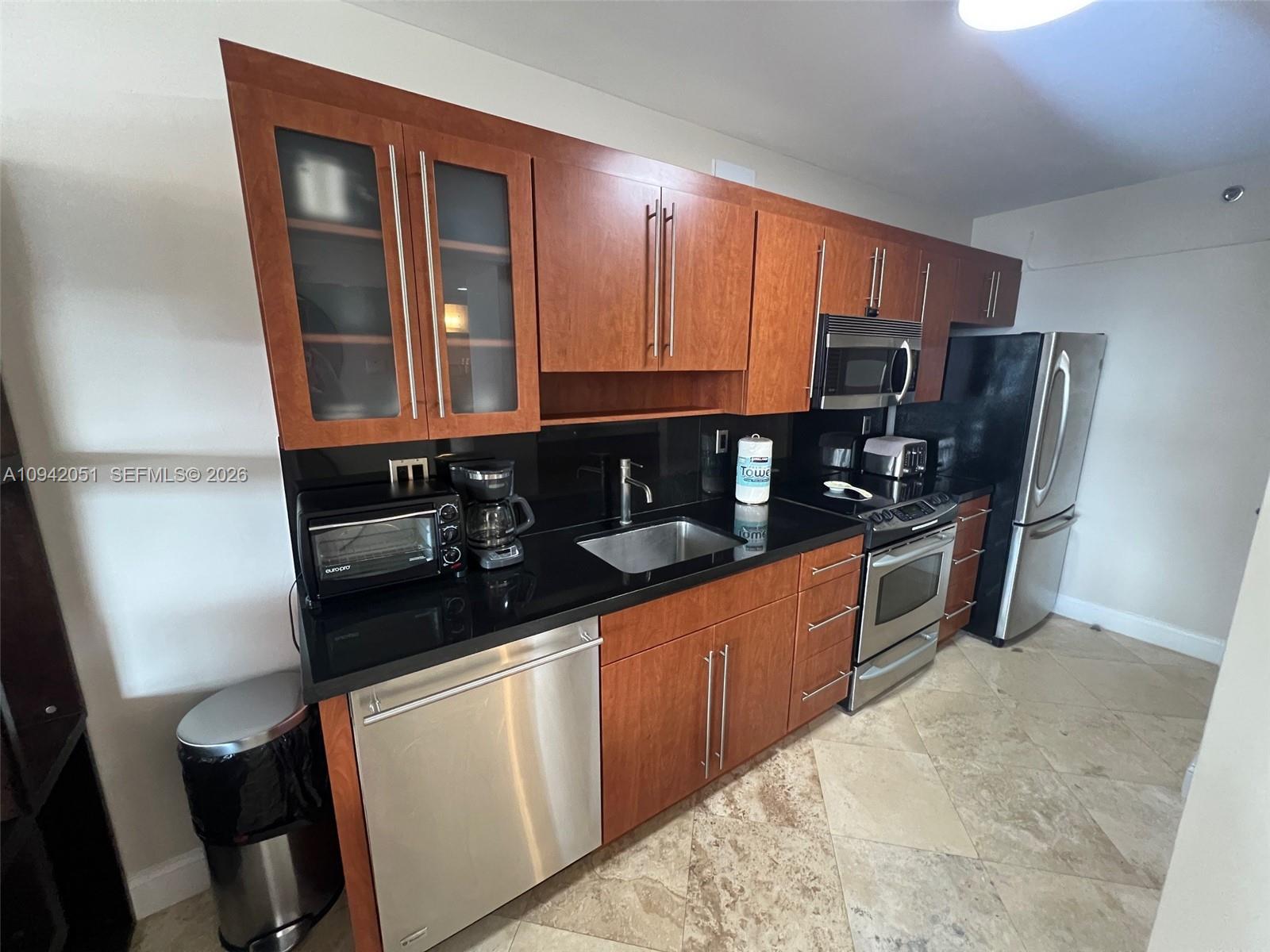 100 Lincoln Road, Unit 716 Miami Beach, FL 33139 - Photo 5 of 40
