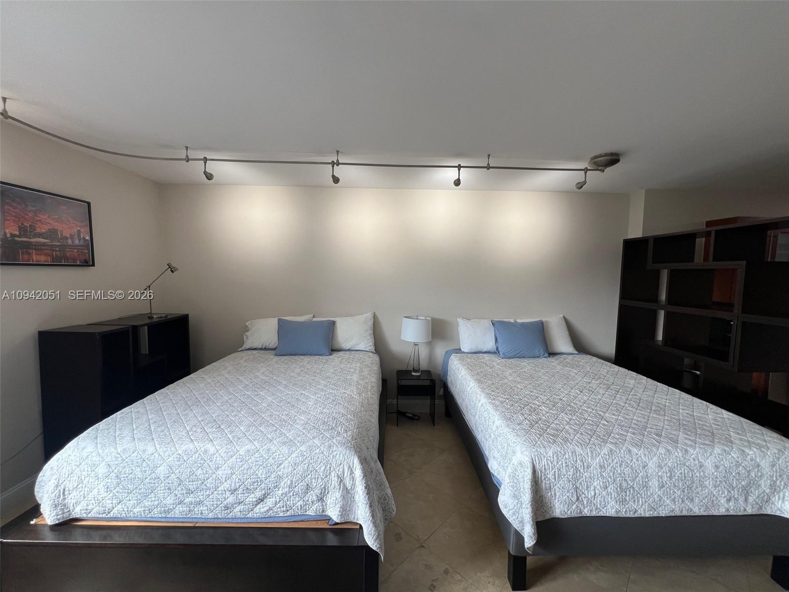 100 Lincoln Road, Unit 716 Miami Beach, FL 33139 - Photo 8 of 40