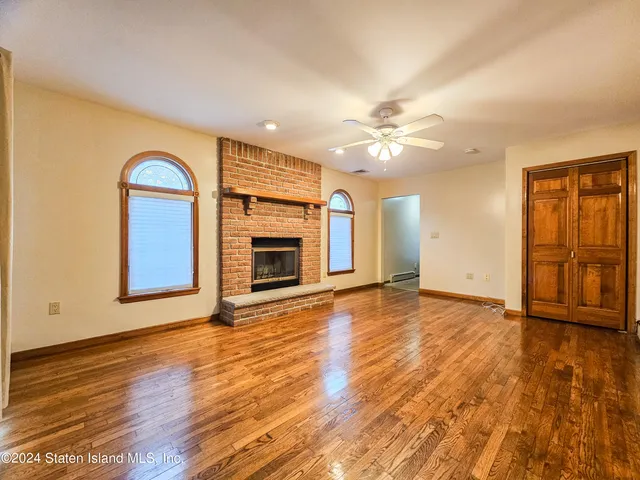 $1,150,000 | 44 Hillcrest Street | Great Kills