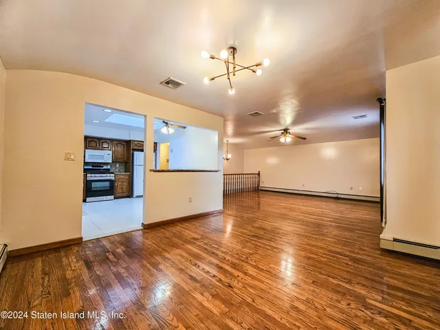 $1,150,000 | 44 Hillcrest Street | Great Kills