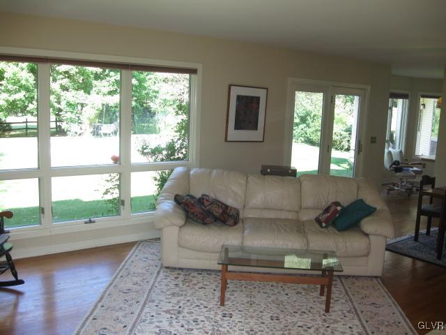 775 Texas Road Easton, PA 18042 - Photo 9 of 41