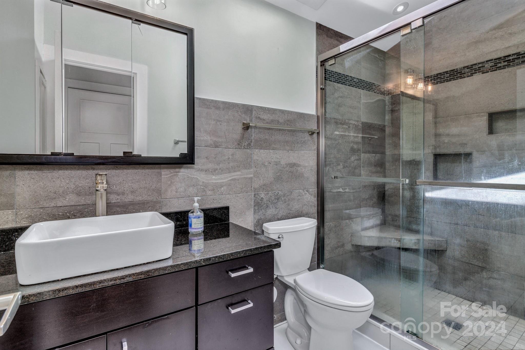 24 Winding Road Asheville, NC 28803 - Photo 20 of 37 Gallery Image 20