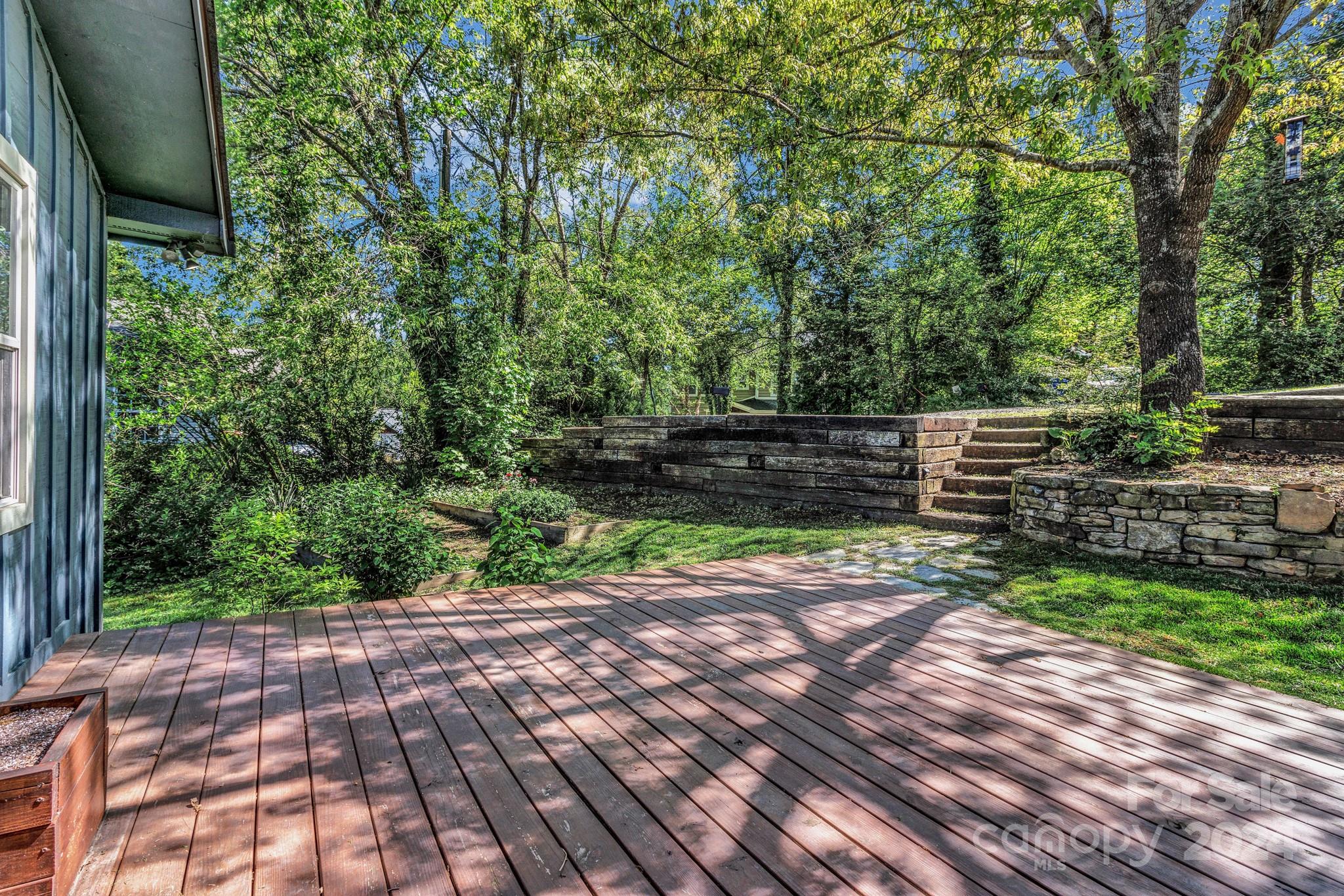 24 Winding Road Asheville, NC 28803 - Photo 8 of 37 Gallery Image 8