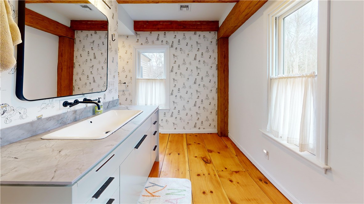 296 Stony Hollow Road Tiverton, RI 02878 - Photo 17 of 23