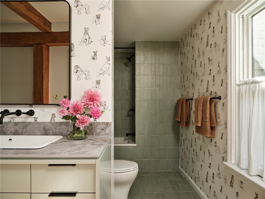 296 Stony Hollow Road Tiverton, RI 02878 - Photo 18 of 23