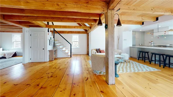 $1,400,000 | 296 Stony Hollow Road, Tiverton, RI 02878