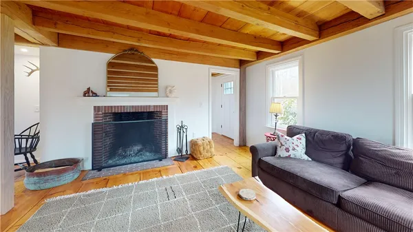 $1,400,000 | 296 Stony Hollow Road, Tiverton, RI 02878