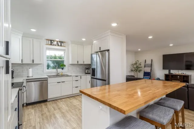 $338,600 | 20250 Simmons Road, Waynesville, MO 65583