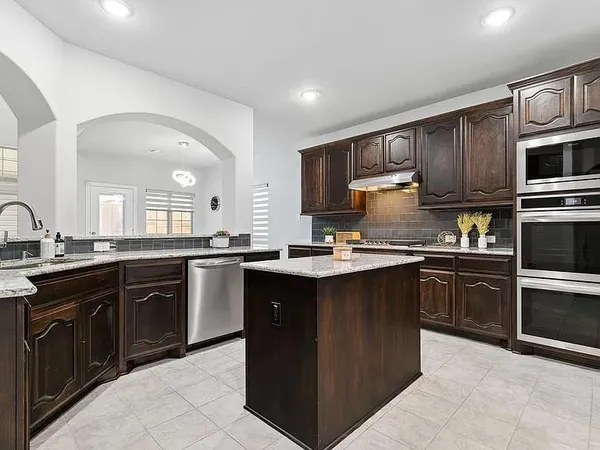 $654,990 | 5913 Painswick Drive, Aubrey, TX 76227